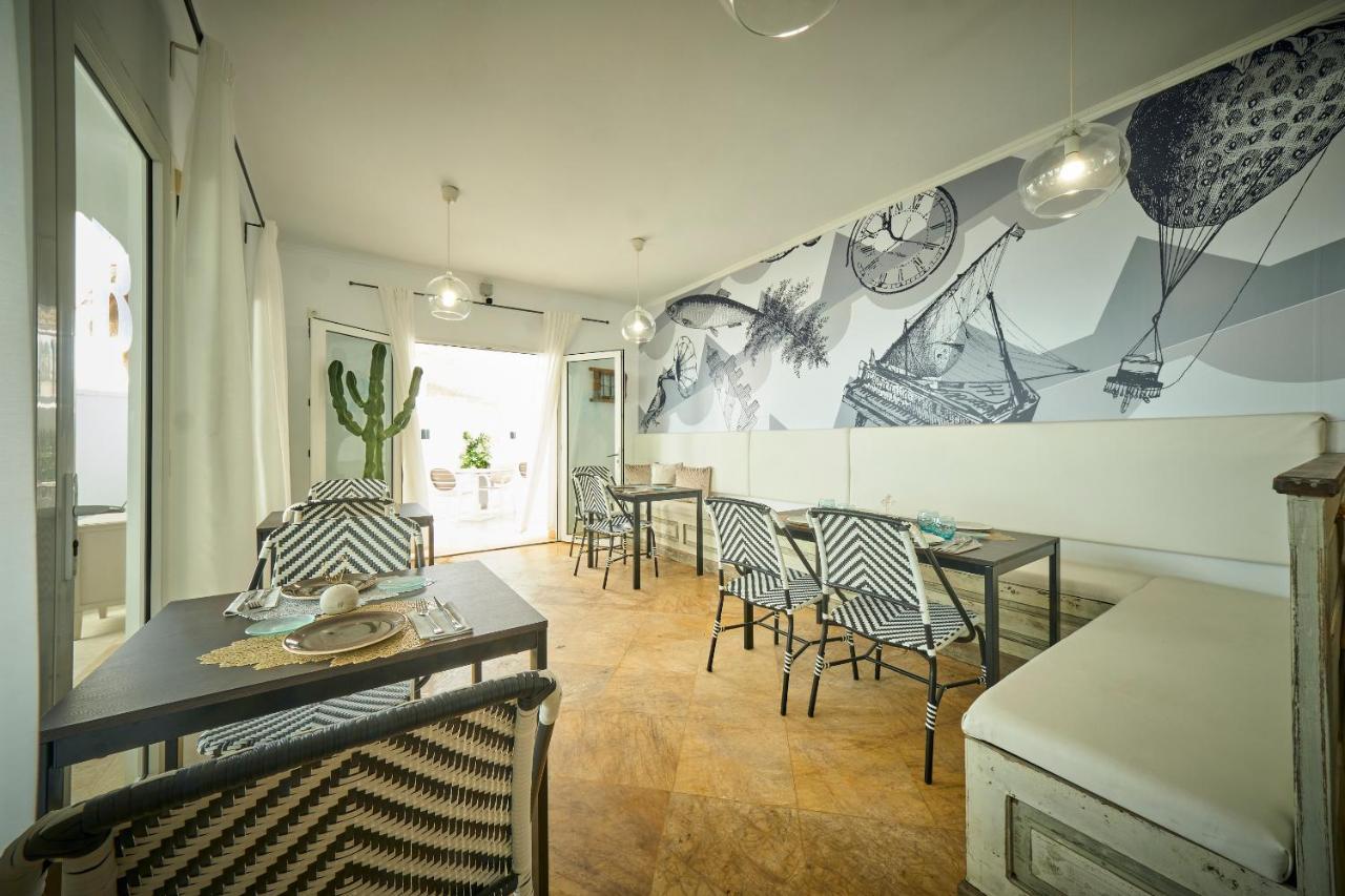 Labrena Hotel ลอสกาญอสเดเมกา ภายนอก รูปภาพ